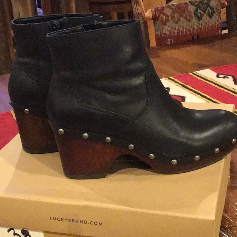 Super Classic Black Leather Booties